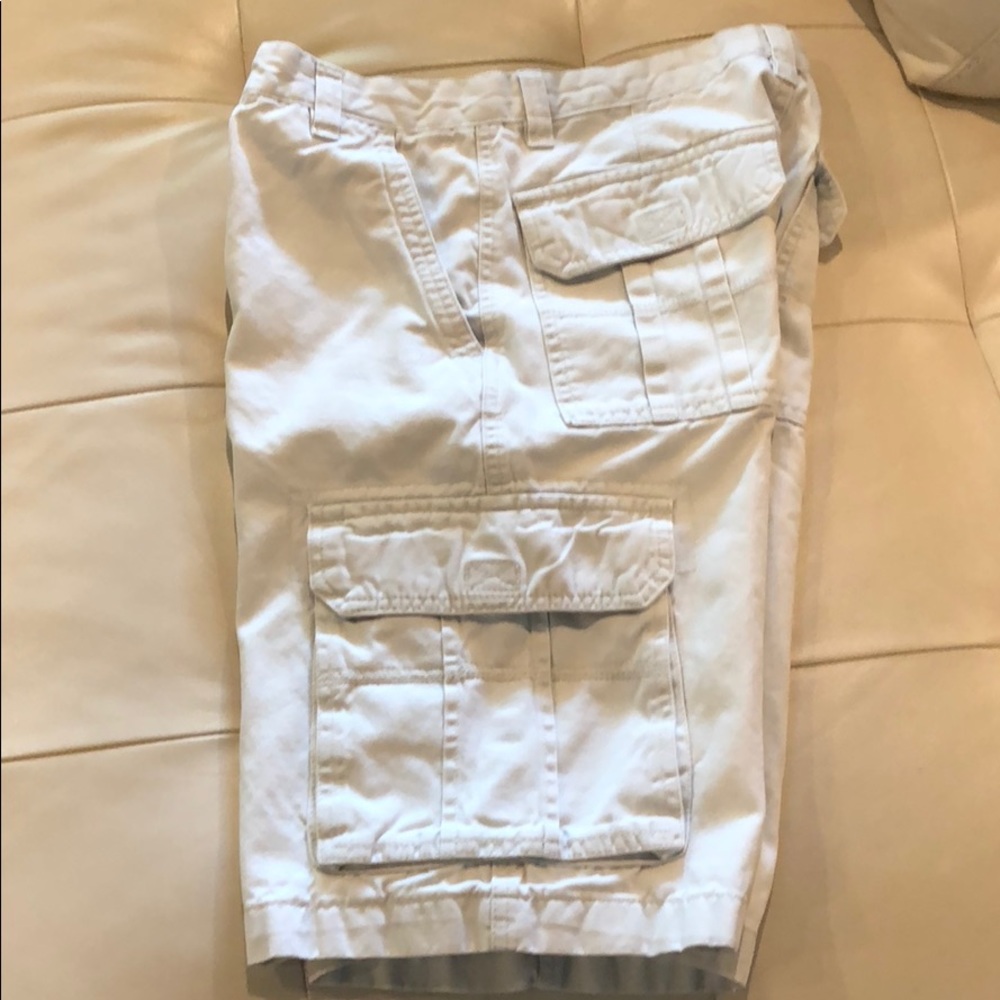 OLD NAVY BOYS CARG SHORTS SZ 16 ADJUSTABLE WAIST